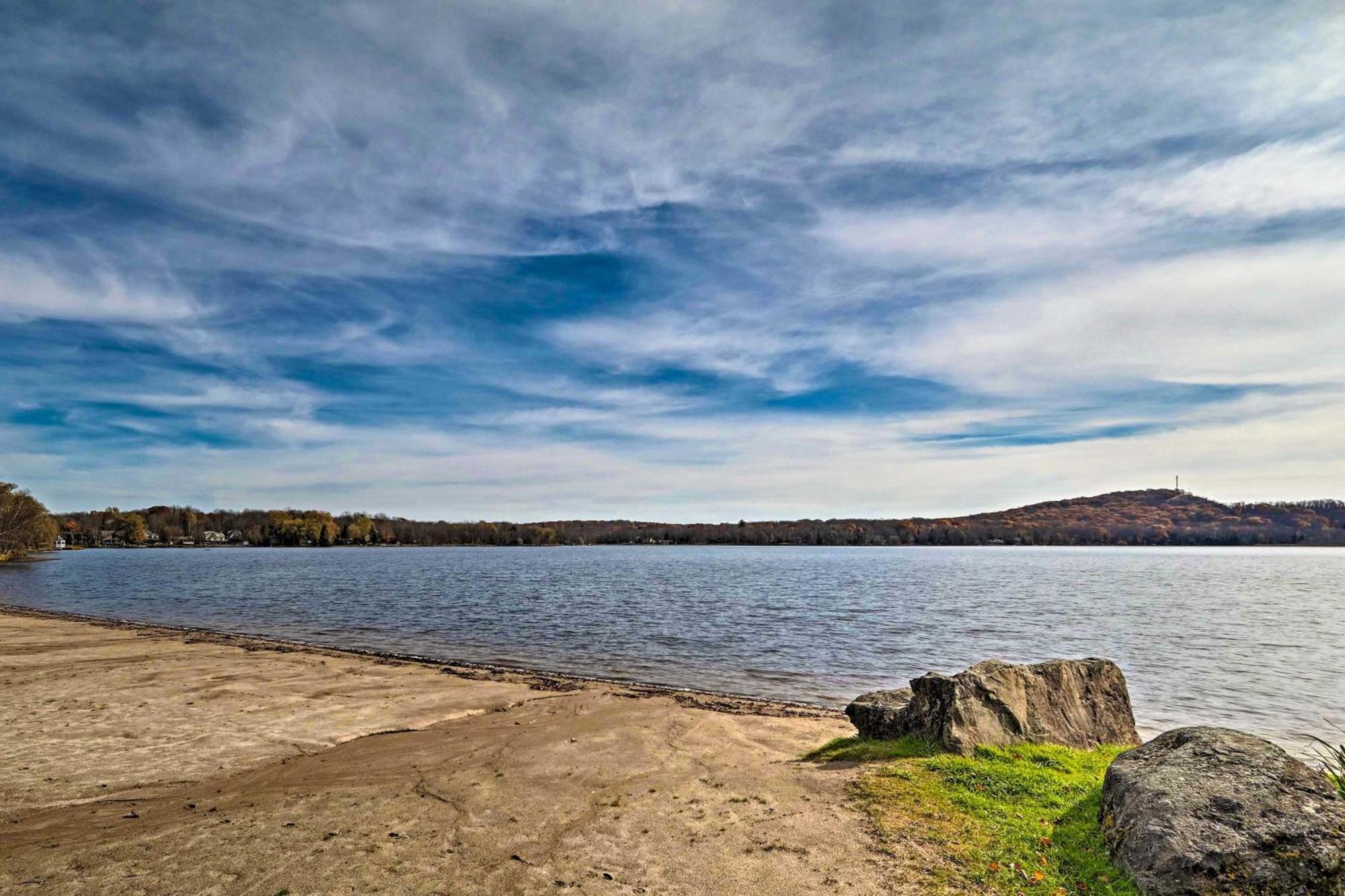 Holiday home Tree-lined Pocono Retreat Walk To Beaches!